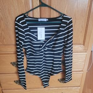 Twist front detail bodysuit